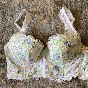 Victoria’s Secret bra
